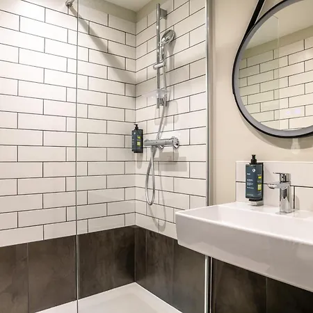 Otel Ibis Bordeaux Nord Blanc