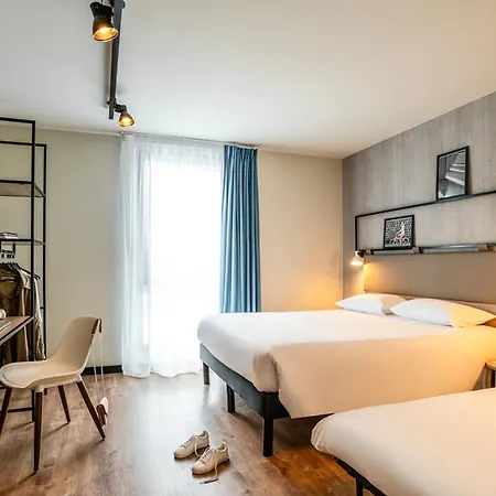 Otel Ibis Bordeaux Nord Blanc 3*