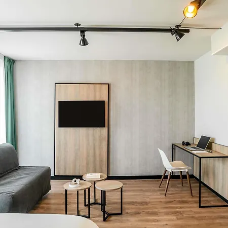 Ibis Bordeaux Nord Blanc 3* Carbon-Blanc