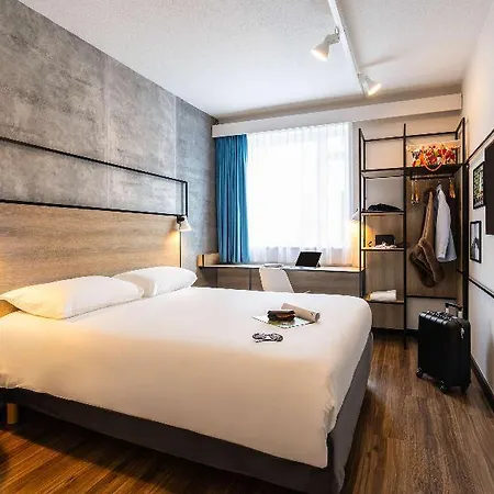 Ibis Bordeaux Nord Blanc 3*
