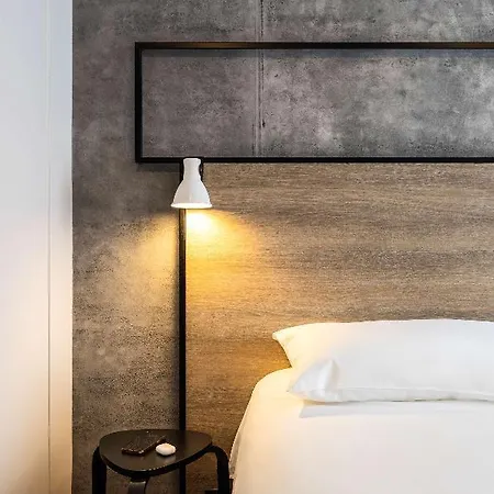Otel Ibis Bordeaux Nord Blanc