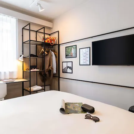 Otel Ibis Bordeaux Nord Blanc Carbon-Blanc