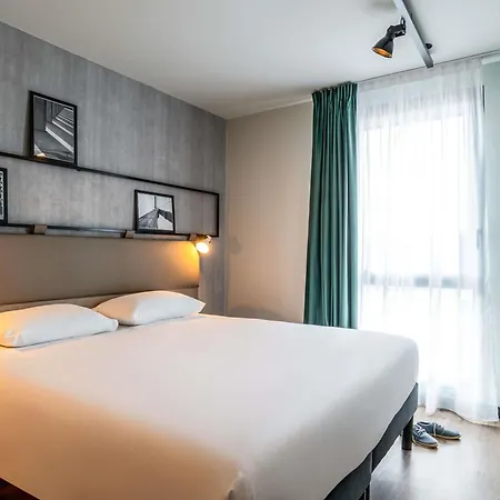 Otel Ibis Bordeaux Nord Blanc