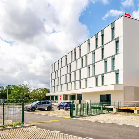 Ibis Bordeaux Nord Blanc Hotel