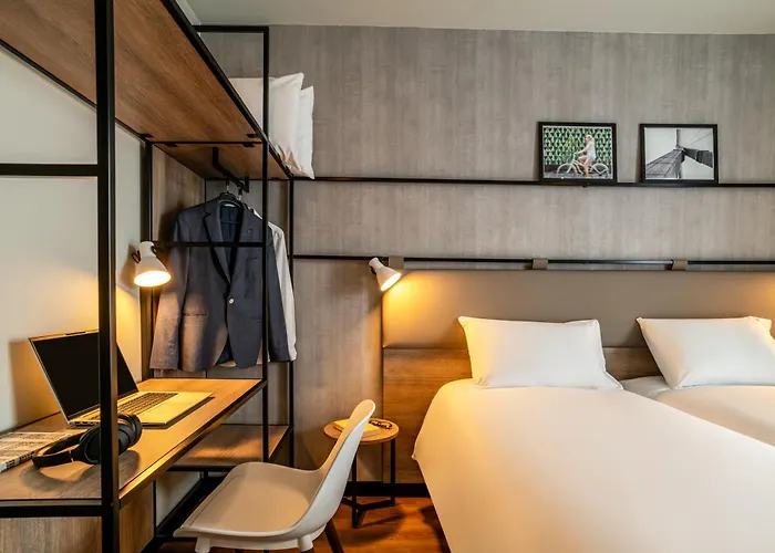 Ibis Bordeaux Nord Blanc 3*