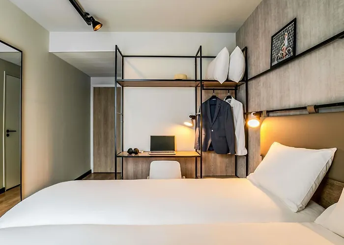 Ibis Bordeaux Nord Blanc 3*