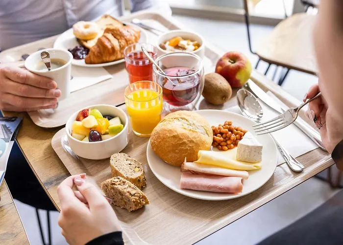 Ibis Bordeaux Nord Blanc מלון