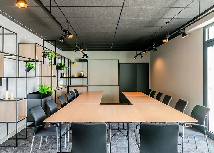 Ibis Bordeaux Nord Blanc 3* Carbon-Blanc