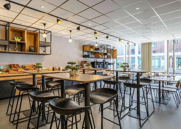 Ibis Bordeaux Nord Blanc Hotel 3*